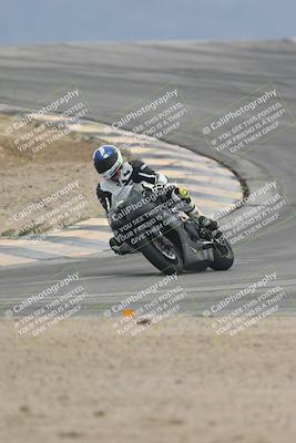 media/Sep-21-2025-Race Pace (Sun) [[98bf33ef95]]/Non Verified/1-Turns 9 and 10 (8am)/